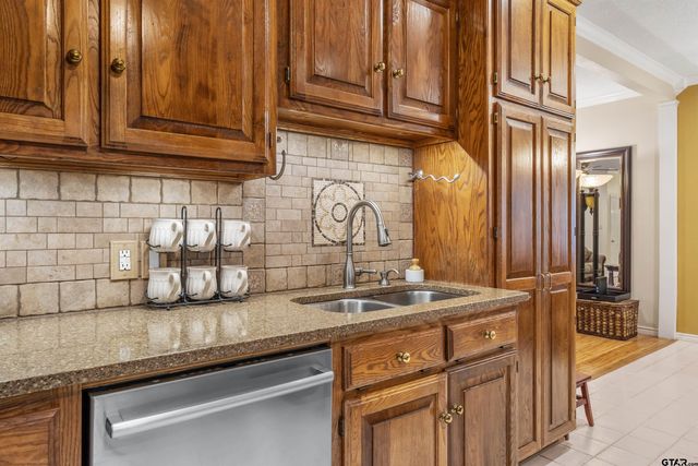 15050 Boaz Lane, Lindale, TX 75771
