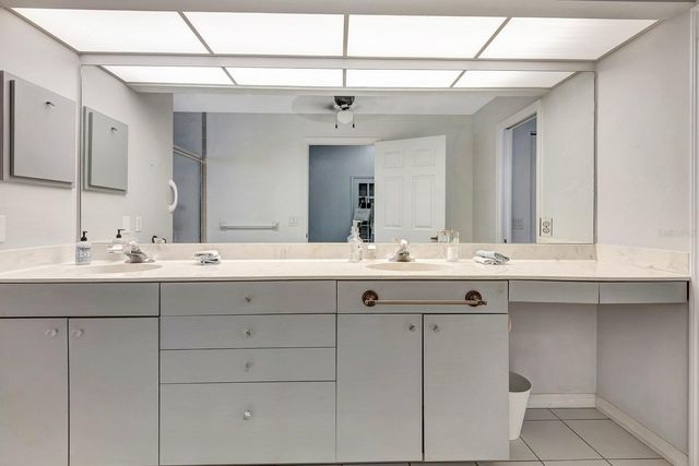 5304 72ND STREET E, Bradenton, FL 34203