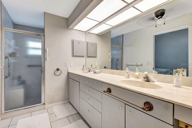 5304 72ND STREET E, Bradenton, FL 34203