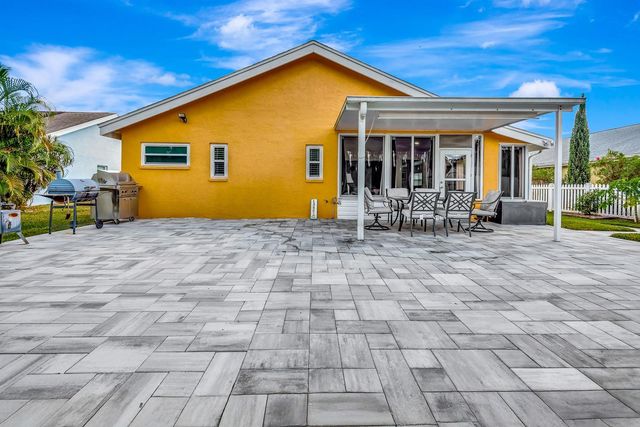 5304 72ND STREET E, Bradenton, FL 34203