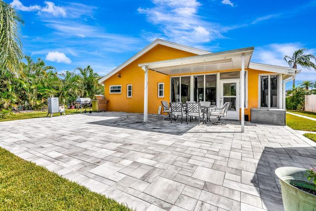 5304 72ND STREET E, Bradenton, FL 34203