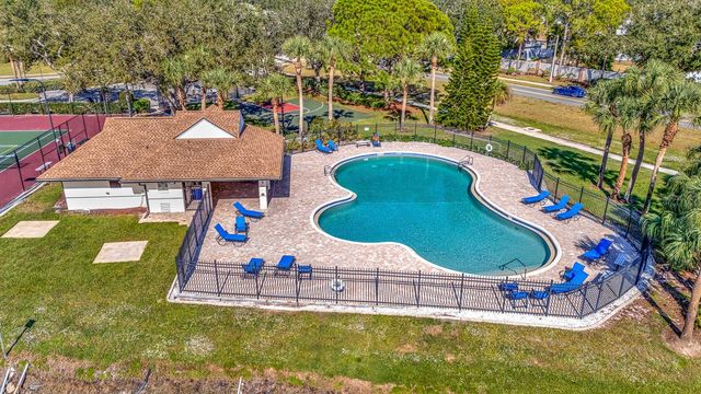 5304 72ND STREET E, Bradenton, FL 34203