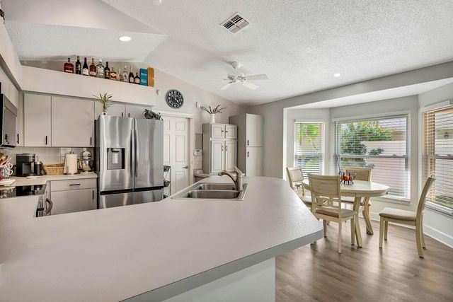 5304 72ND STREET E, Bradenton, FL 34203