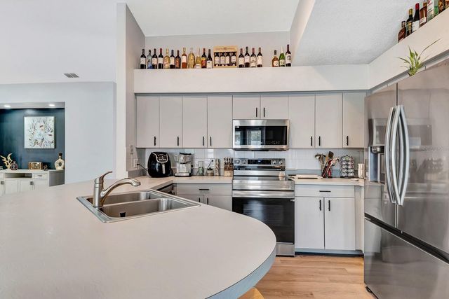 5304 72ND STREET E, Bradenton, FL 34203