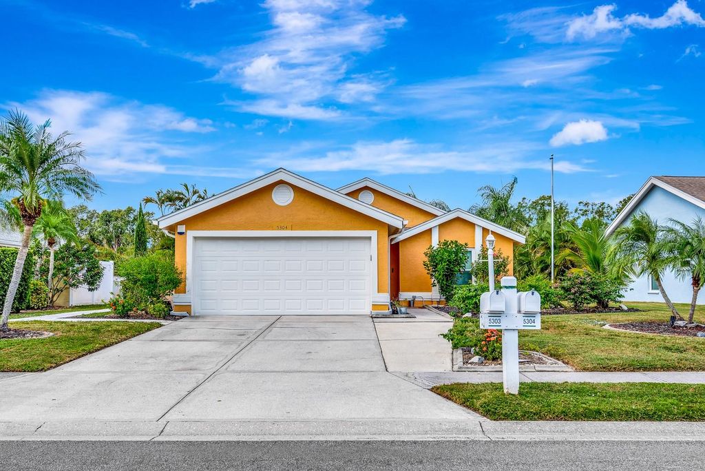 5304 72ND STREET E, Bradenton, FL 34203