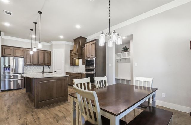 2021 Crystal Palace Boulevard, Alvarado, TX 76009