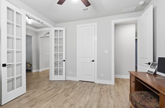 2021 Crystal Palace Boulevard, Alvarado, TX 76009