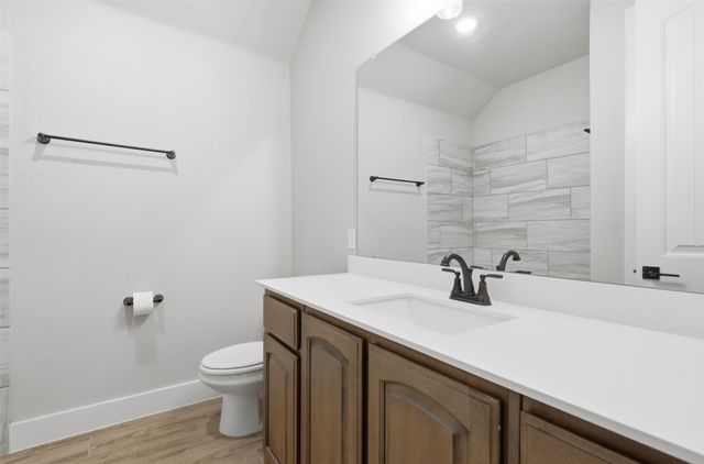 2021 Crystal Palace Boulevard, Alvarado, TX 76009