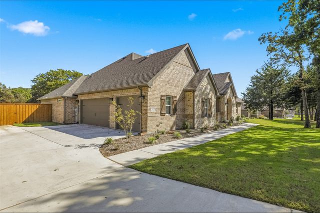 2021 Crystal Palace Boulevard, Alvarado, TX 76009