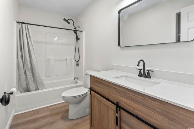 508 Oak Circle Dr., Myrtle Beach, SC 29588