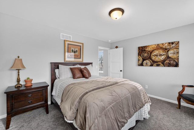 833 Sugar Maple Lane, Verona, WI 53593