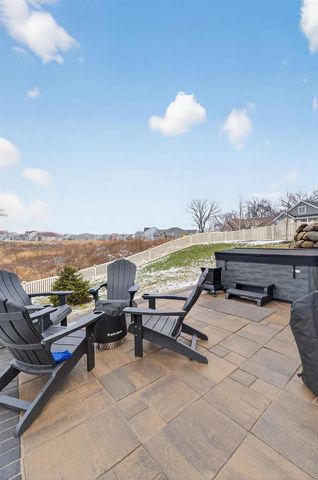 833 Sugar Maple Lane, Verona, WI 53593