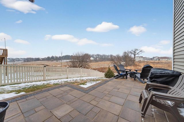 833 Sugar Maple Lane, Verona, WI 53593