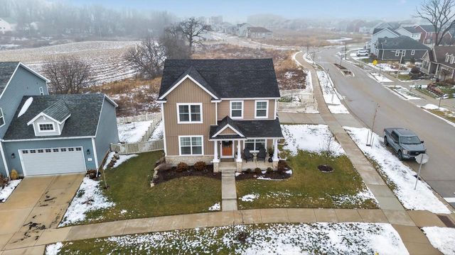 833 Sugar Maple Lane, Verona, WI 53593