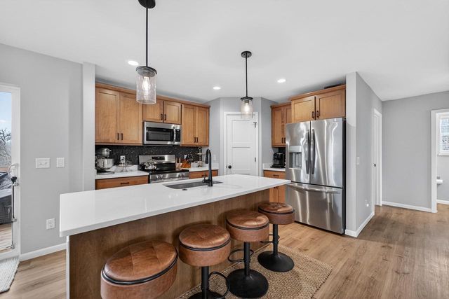 833 Sugar Maple Lane, Verona, WI 53593