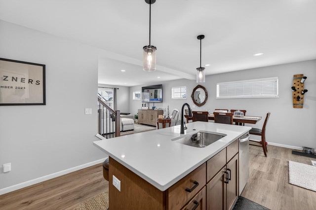 833 Sugar Maple Lane, Verona, WI 53593