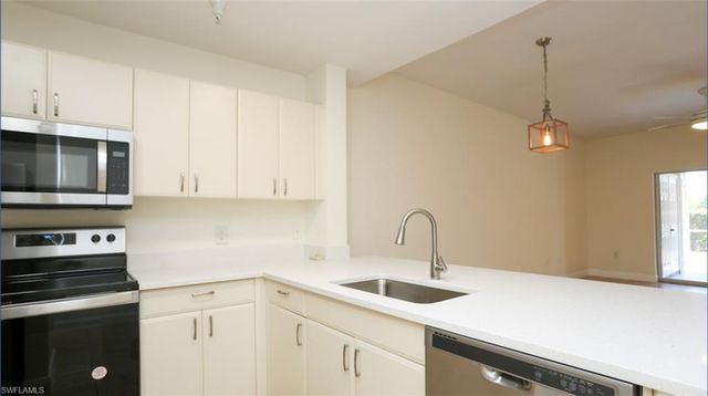 4455 Botanical Place CIR 5-104, Naples, FL 34112