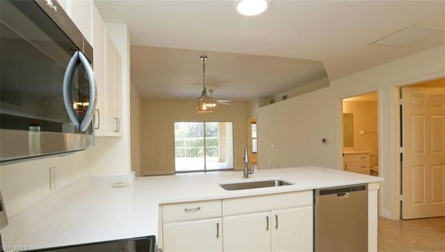 4455 Botanical Place CIR 5-104, Naples, FL 34112