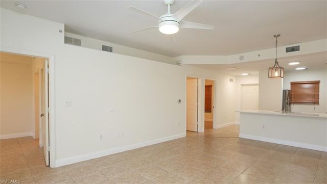 4455 Botanical Place CIR 5-104, Naples, FL 34112