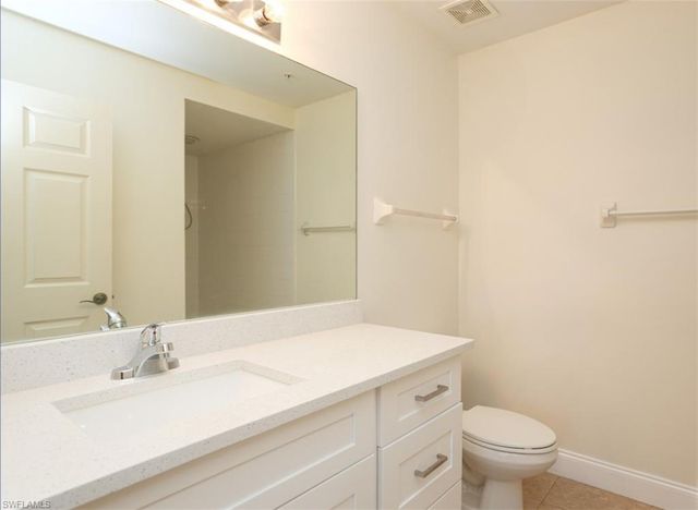 4455 Botanical Place CIR 5-104, Naples, FL 34112