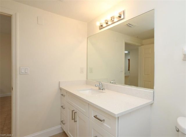 4455 Botanical Place CIR 5-104, Naples, FL 34112