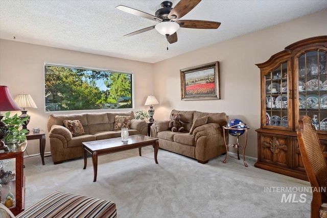 1511 Evergreen Drive, Twin Falls, ID 83301