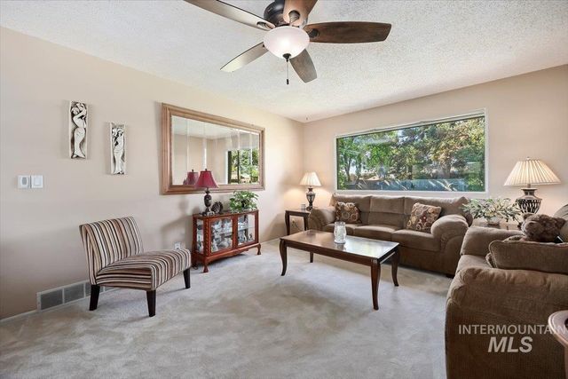 1511 Evergreen Drive, Twin Falls, ID 83301