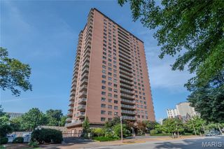 4466 W Pine Boulevard 10F, St Louis, MO 63108