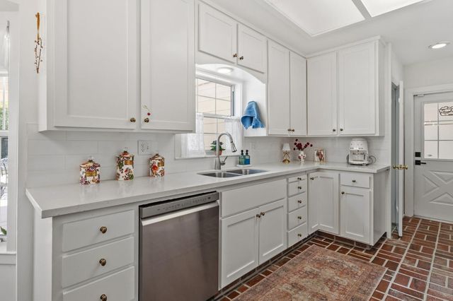 1212 Brady Ave, Modesto, CA 95350