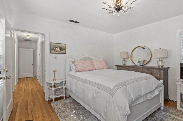 1212 Brady Ave, Modesto, CA 95350