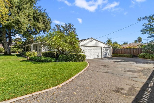 1212 Brady Ave, Modesto, CA 95350