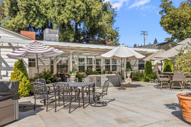 1212 Brady Ave, Modesto, CA 95350
