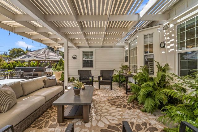 1212 Brady Ave, Modesto, CA 95350