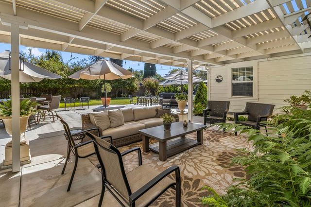 1212 Brady Ave, Modesto, CA 95350