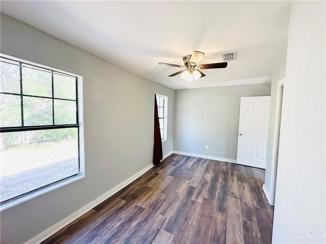 906 W Cooper Street, Edinburg, TX 78541