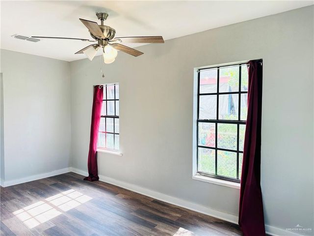 906 W Cooper Street, Edinburg, TX 78541