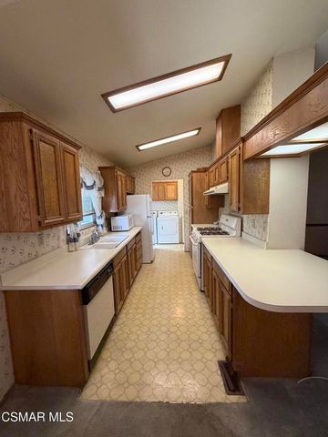 1550 Rory Lane 215, Simi Valley, CA 93063