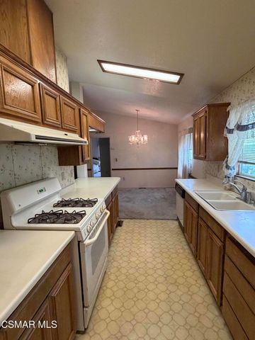1550 Rory Lane 215, Simi Valley, CA 93063