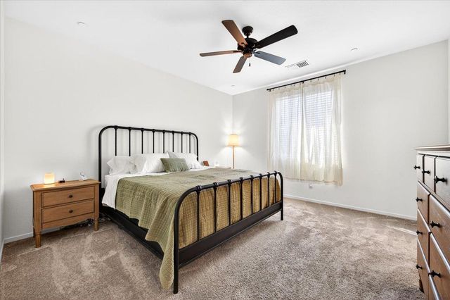 2119 N Applegate Avenue, Fresno, CA 93737