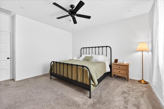 2119 N Applegate Avenue, Fresno, CA 93737