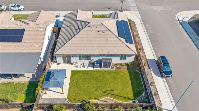 2119 N Applegate Avenue, Fresno, CA 93737