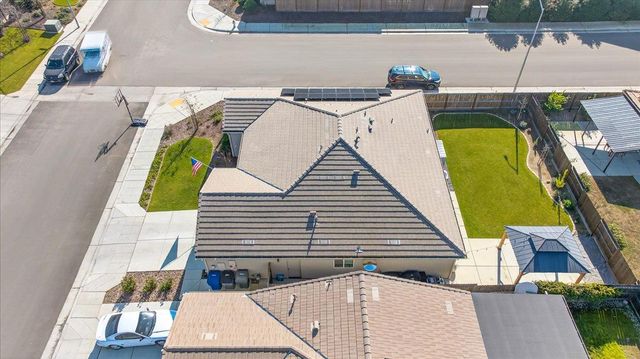 2119 N Applegate Avenue, Fresno, CA 93737