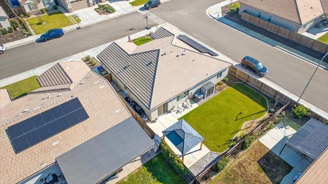 2119 N Applegate Avenue, Fresno, CA 93737