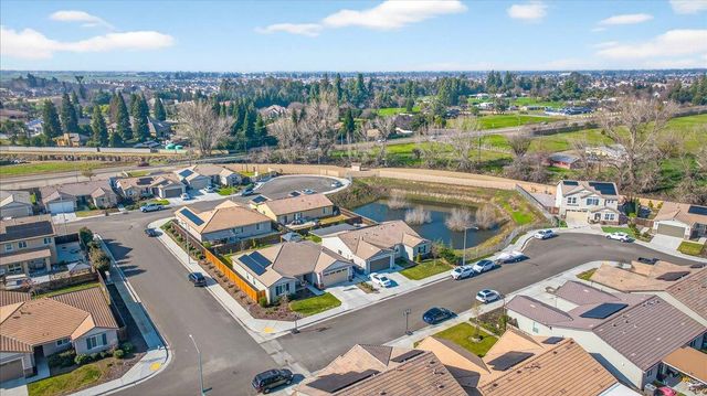 2119 N Applegate Avenue, Fresno, CA 93737