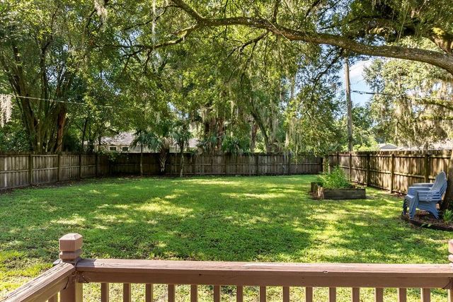 825 NW 19TH AVENUE, Gainesville, FL 32609