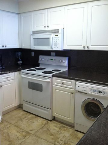 2501 S Ocean Dr PH6, Hollywood, FL 33019