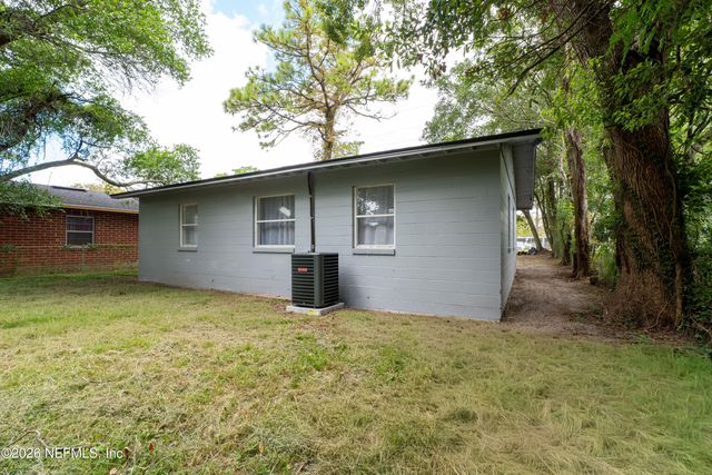 8308 HARE Avenue, Jacksonville, FL 32211