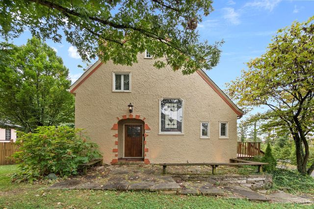 3551 Holly Ln, Cincinnati, OH 45208