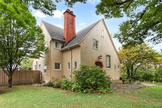 3551 Holly Ln, Cincinnati, OH 45208
