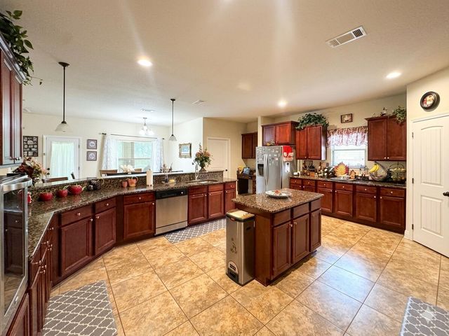 223 Paradise Palm Circle, Crestview, FL 32536